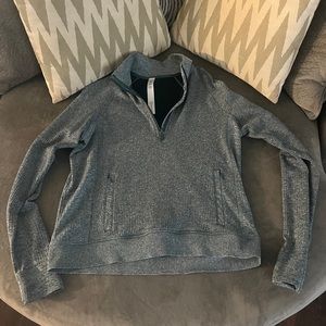 Women’s Lululemon Fitted Quarter Zip Size 10 Storm Teal Color